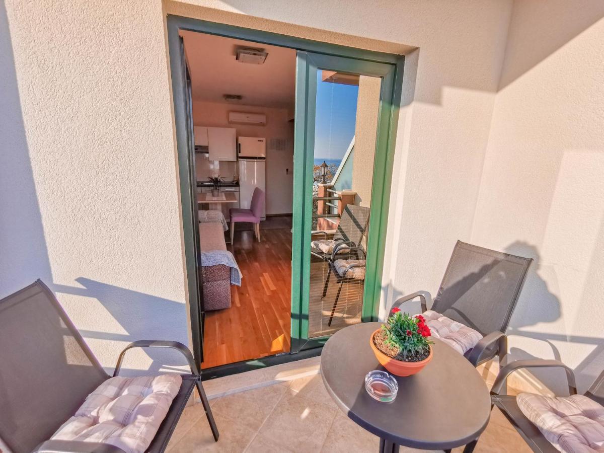 Apartments Vukovic Vanja Макарска Екстериор снимка