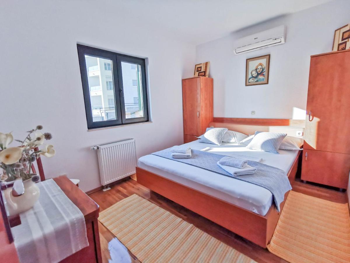Apartments Vukovic Vanja Макарска Екстериор снимка