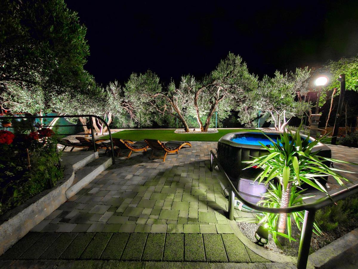 Apartments Vukovic Vanja Макарска Екстериор снимка